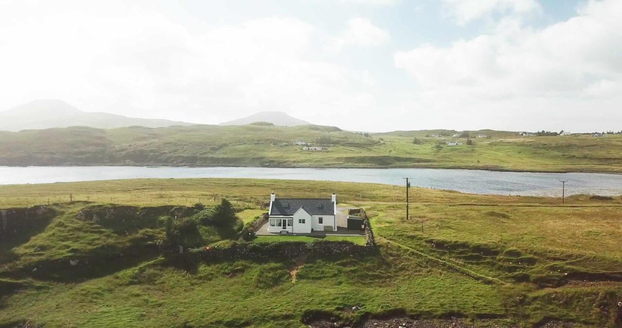 Tigh Beag Na Mara Apartment Roag Exterior photo